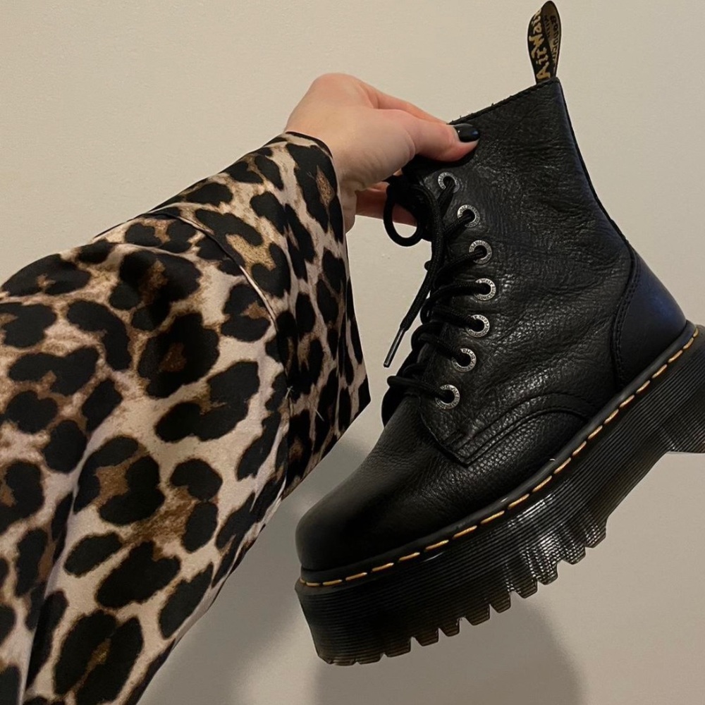 dr. martens jadon pisa leather- size 6